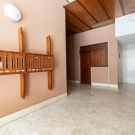 Santa Croce Apartment